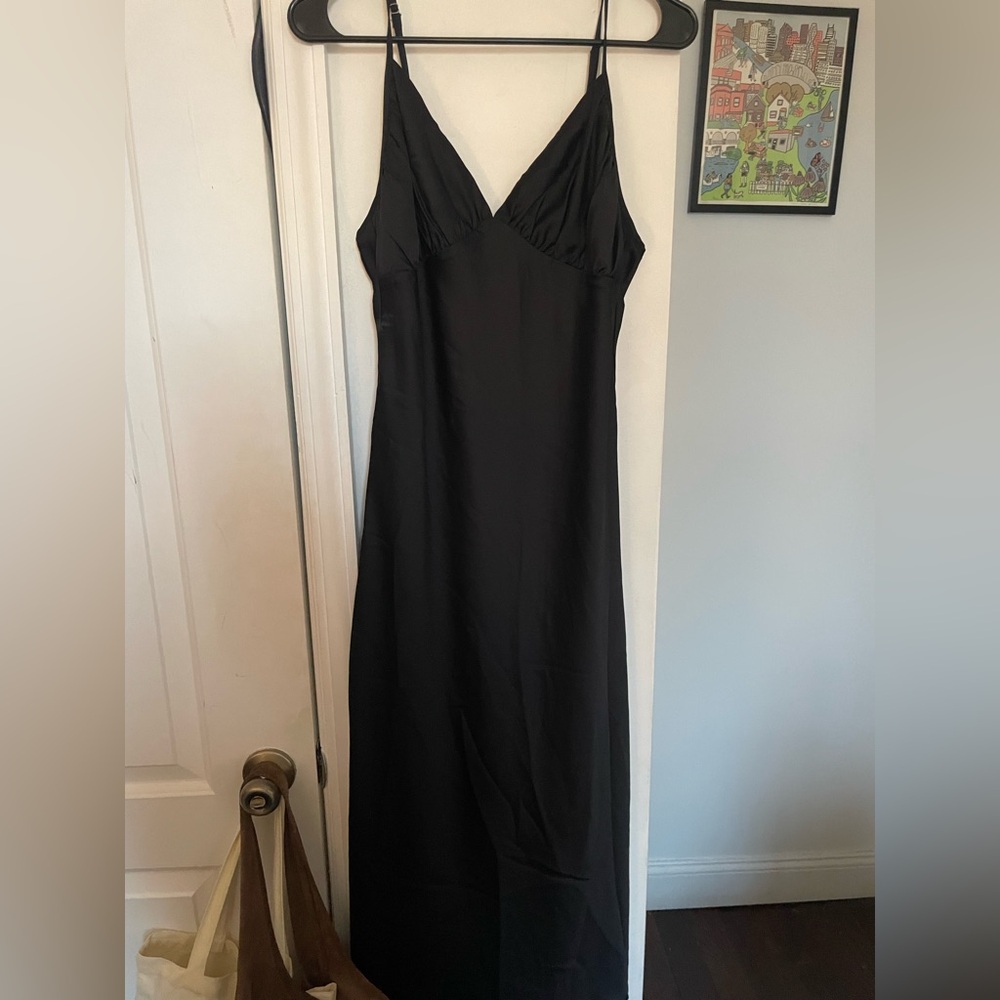 Abercrombie & Fitch Maxi dress in black satin | Size M